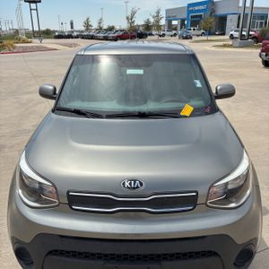 صورة 15 لـ 2019 KIA SOUL BASE