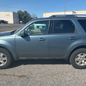 FORD ESCAPE LIMITED - 4