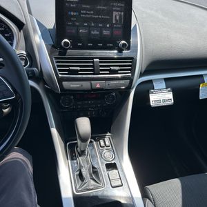 2026 Mitsubishi ECLIPSE CROSS SE — миниатюра 37