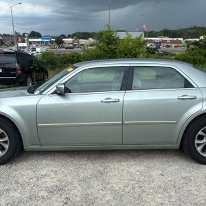 صورة 4 لـ 2006 Chrysler 300 TOURING