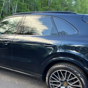 PORSCHE CAYENNE PLATINUM EDITION - 4
