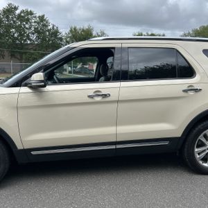 FORD EXPLORER LIMITED - 4