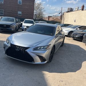 LEXUS ES 350 F SPORT HANDLING - 1