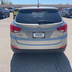 HYUNDAI TUCSON LIMITED - 7