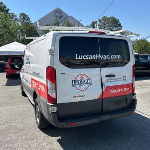 FORD TRANSIT 150 - 4
