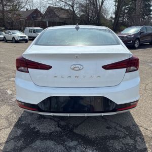 HYUNDAI ELANTRA VALUE EDITION - 7