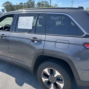 JEEP GRAND CHEROKEE 4XE - 6