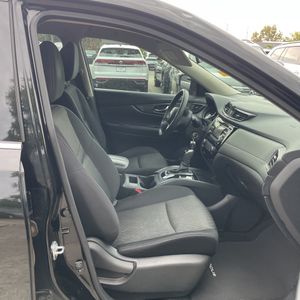2017 Nissan ROGUE SV 缩略图 33