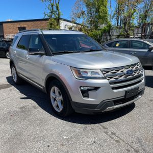 FORD EXPLORER XLT - 10
