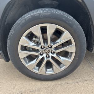 صورة مصغرة 16 لـ 2022 Toyota RAV4 XLE PREMIUM
