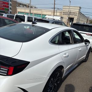 HYUNDAI SONATA SEL - 9