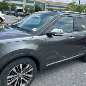 2018 FORD EXPLORER PLATINUM — фото 2