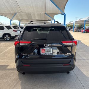 2019 Toyota RAV4 XLE 照片 7