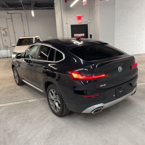 صورة 5 لـ 2023 BMW X4 XDRIVE30I