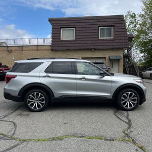 FORD EXPLORER ST - 10