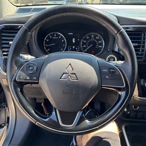 2017 Mitsubishi OUTLANDER SEL 缩略图 33
