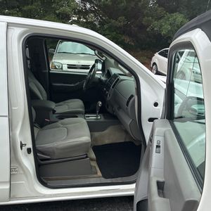 2012 Nissan FRONTIER SV — миниатюра 33