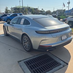 PORSCHE PANAMERA - 5