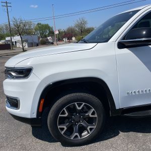 JEEP WAGONEER SERIES III - 2