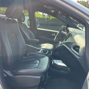 صورة مصغرة 32 لـ 2026 Chrysler PACIFICA SELECT