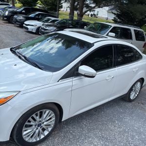 FORD FOCUS TITANIUM - 2