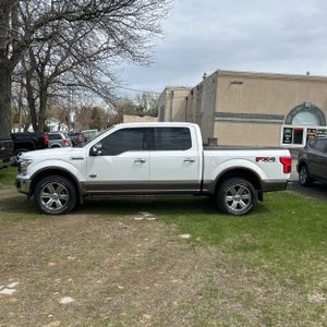 FORD F-150 KING RANCH - 3