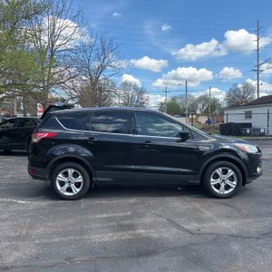 FORD ESCAPE SE - 10
