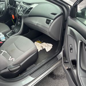 2014 Hyundai ELANTRA SE — миниатюра 62
