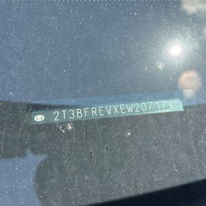 صورة مصغرة 53 لـ 2014 Toyota RAV4 LE