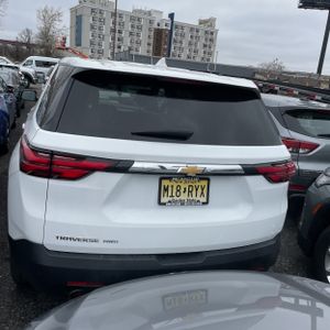 CHEVROLET TRAVERSE LS - 4