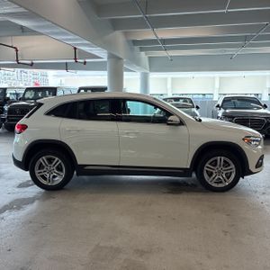 صورة 10 لـ 2022 Mercedes-BENZ GLA