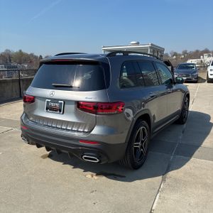 MERCEDES-BENZ GLB - 8