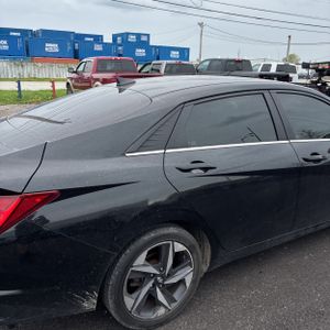 HYUNDAI ELANTRA LIMITED - 9