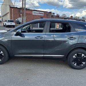 KIA SPORTAGE HYBRID LX - 4