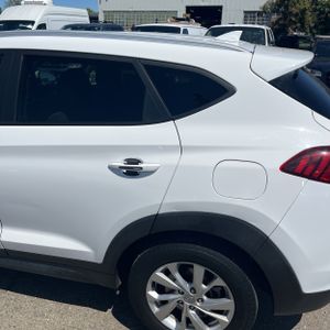HYUNDAI TUCSON VALUE - 6