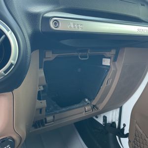 2017 JEEP WRANGLER UNLIMITED RUBICON — миниатюра 58