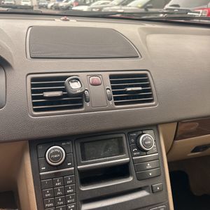 صورة مصغرة 37 لـ 2011 Volvo XC90 3.2
