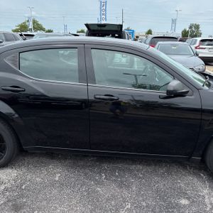 2013 Dodge AVENGER SE — миниатюра 11