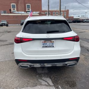 MERCEDES-BENZ GLC - 7