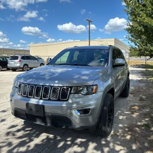 2017 JEEP GRAND CHEROKEE LAREDO — фото 1