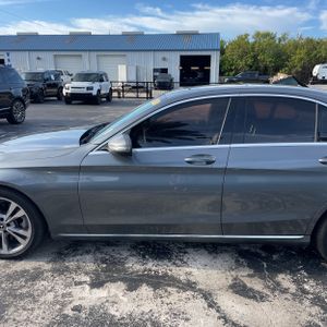 MERCEDES-BENZ C-CLASS - 4