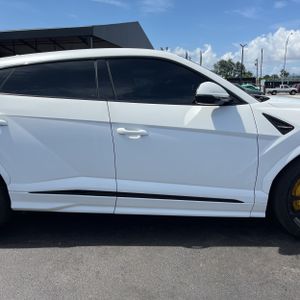 صورة مصغرة 11 لـ 2022 Lamborghini URUS BASE