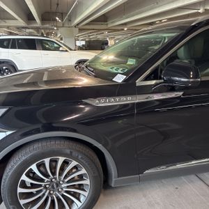 صورة 2 لـ 2023 Lincoln AVIATOR STANDARD