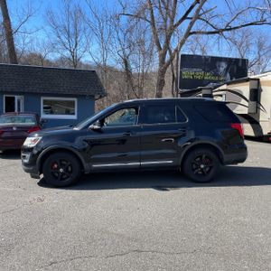 FORD EXPLORER XLT - 3