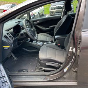 صورة مصغرة 31 لـ 2018 KIA FORTE LX