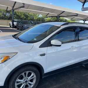 صورة 2 لـ 2018 FORD ESCAPE SE