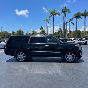 2016 Cadillac ESCALADE LUXURY COLLECTION photo 10