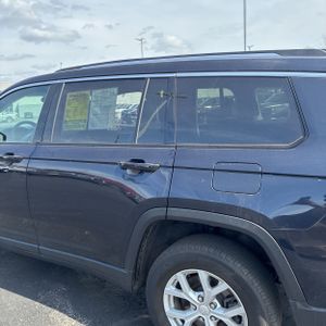 JEEP GRAND CHEROKEE L LIMITED - 6