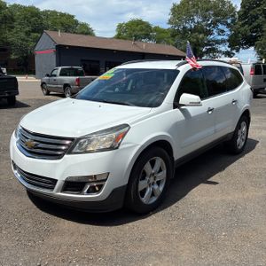 2016 Chevrolet TRAVERSE LT — фото 1