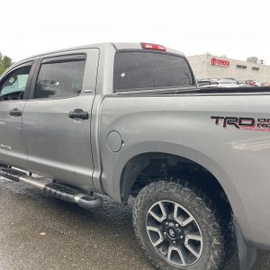 TOYOTA TUNDRA - 5